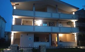 Apartmani Zecevic